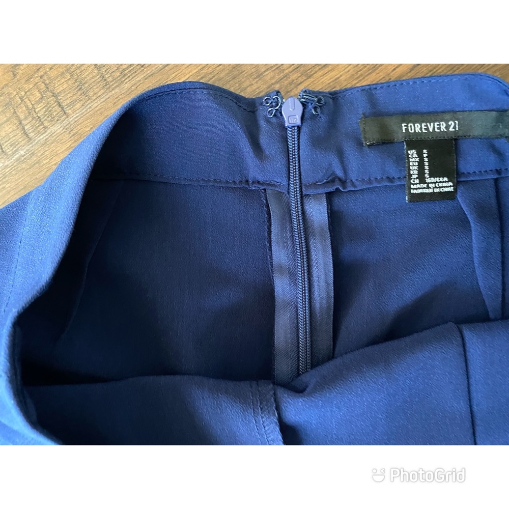 Bottom Bundle for $17 - Picture 7 of 7